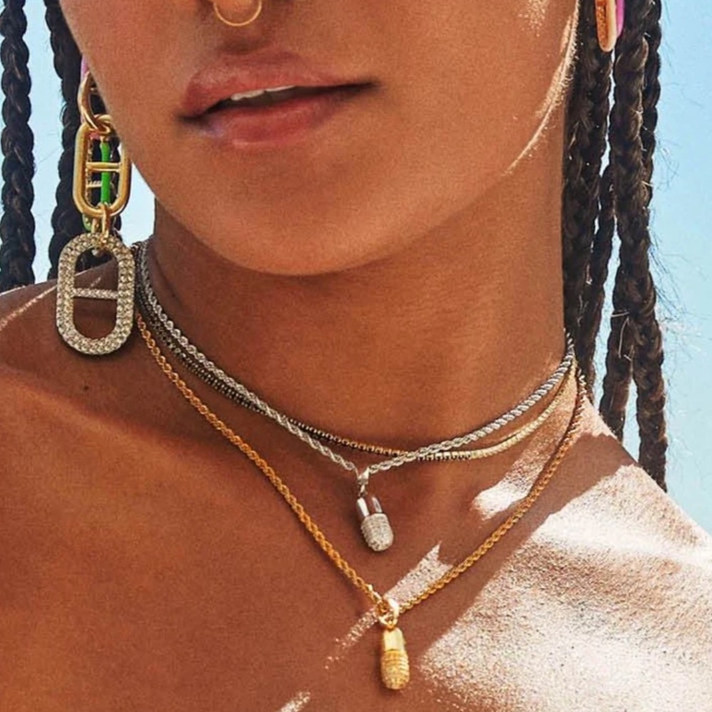 Emma Pills Silver Necklace